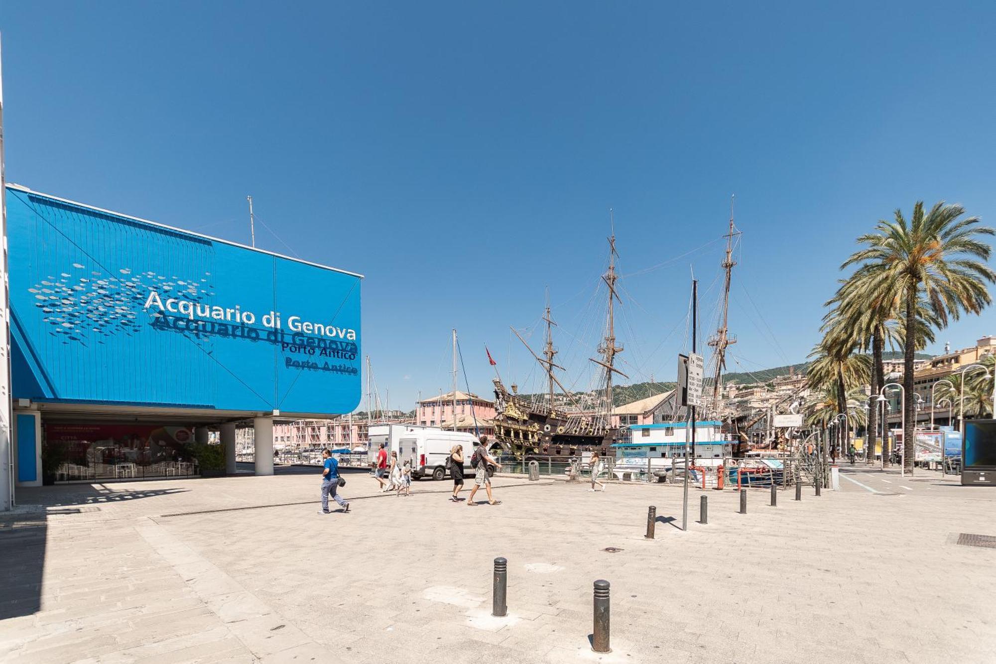 La Mansarda Del Principe, Vicoli, Acquario E Lanterna Genua