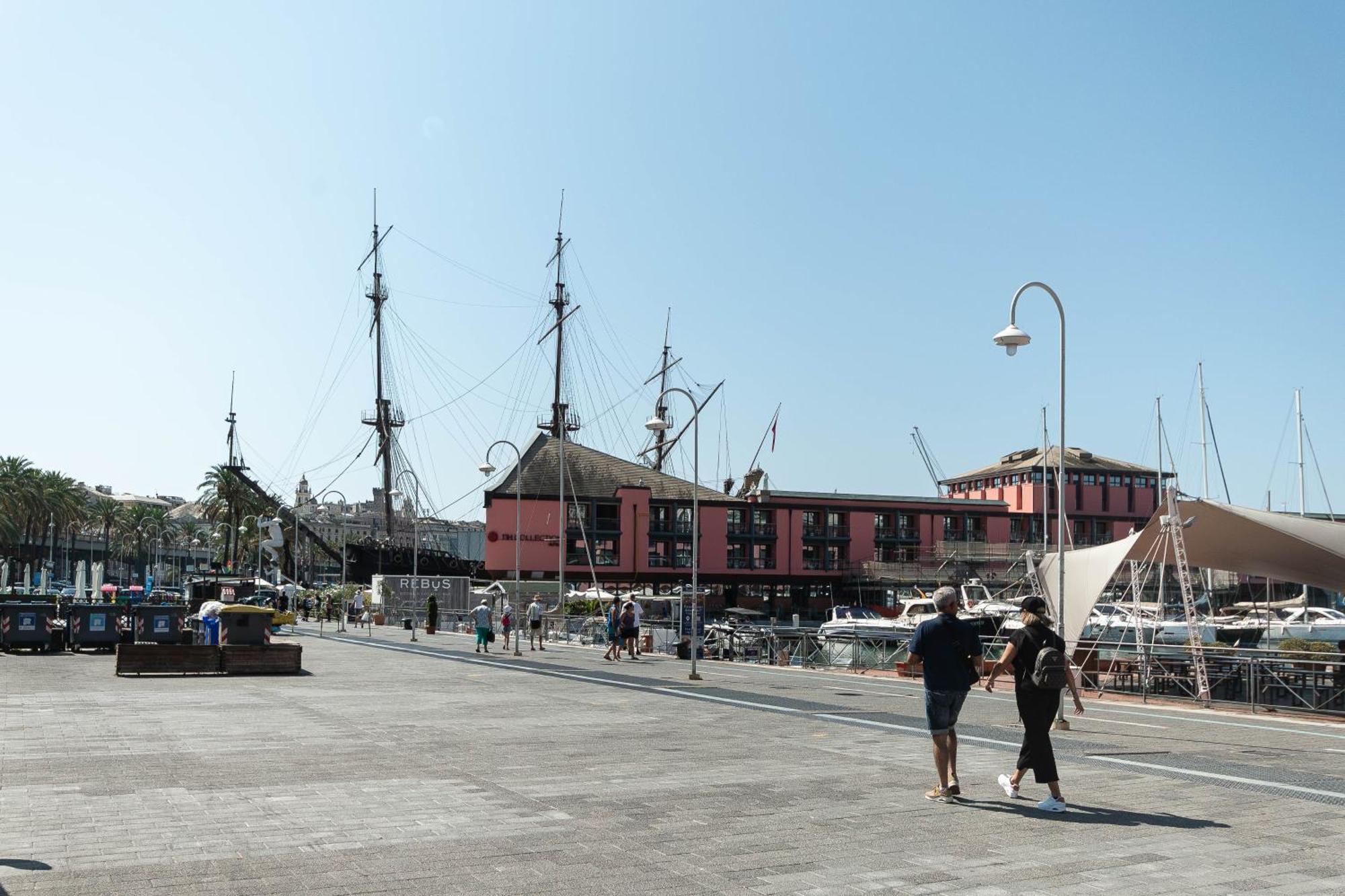 La Mansarda Del Principe, Vicoli, Acquario E Lanterna * Genua