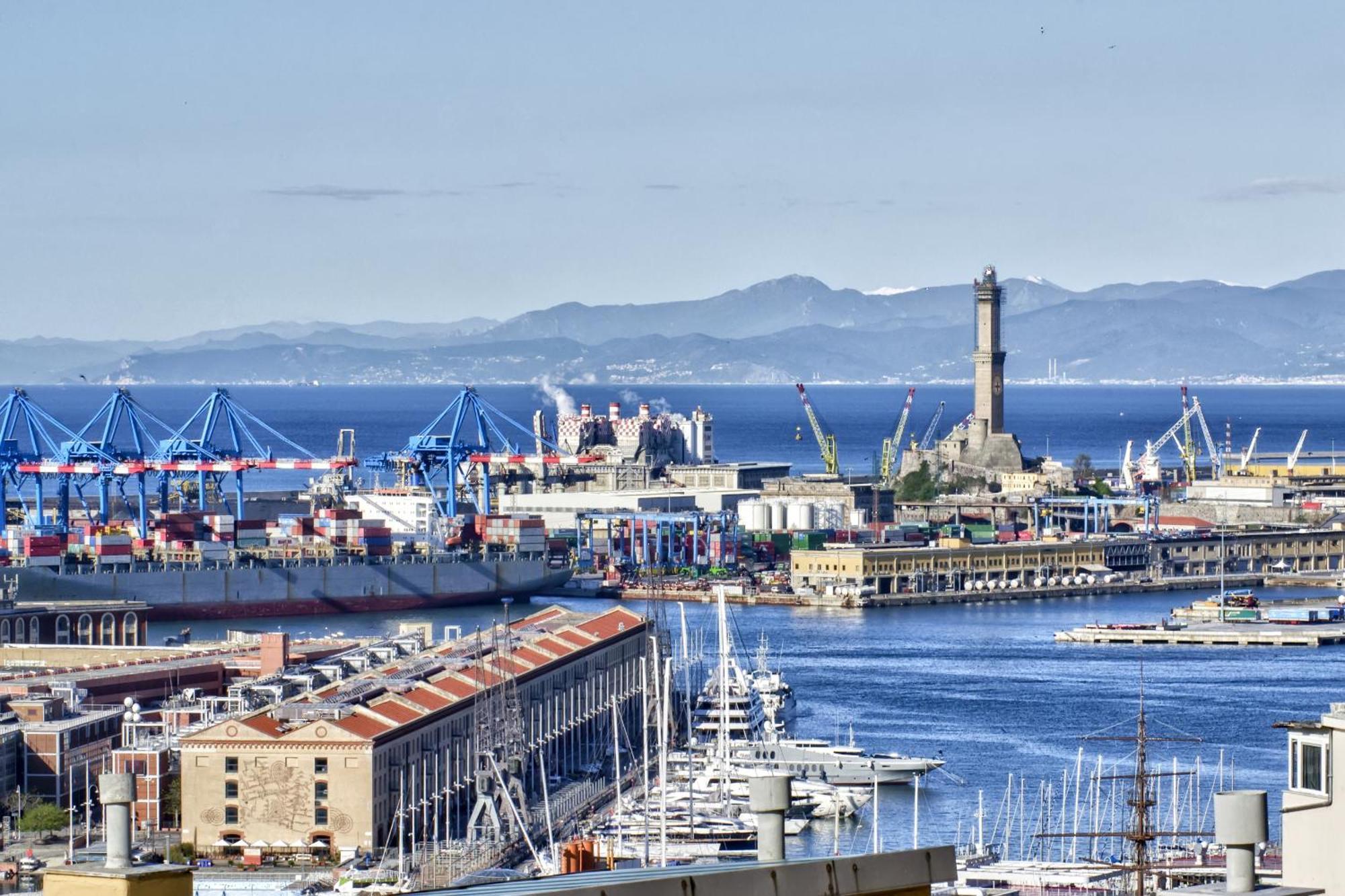 Appartement La Mansarda Del Principe, Vicoli, Acquario E Lanterna Genua